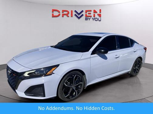 2023 Nissan Altima SR FWD