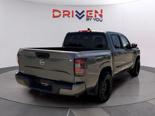 Gun Metallic 2022 Nissan Frontier SV