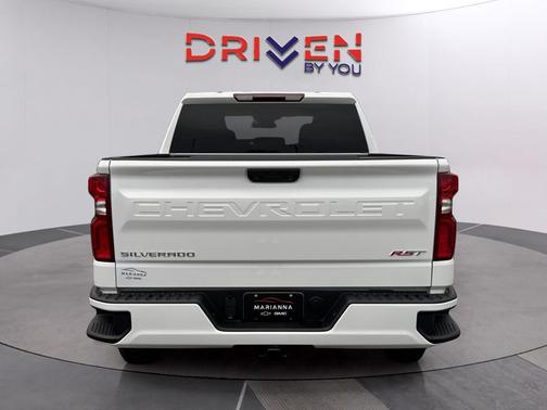 Summit White 2026 Chevrolet Silverado 1500 RST