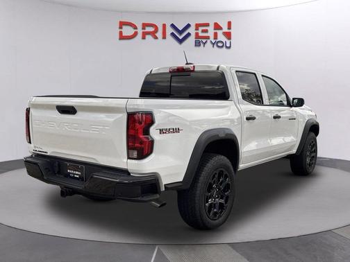 Summit White 2026 Chevrolet Colorado Trail Boss