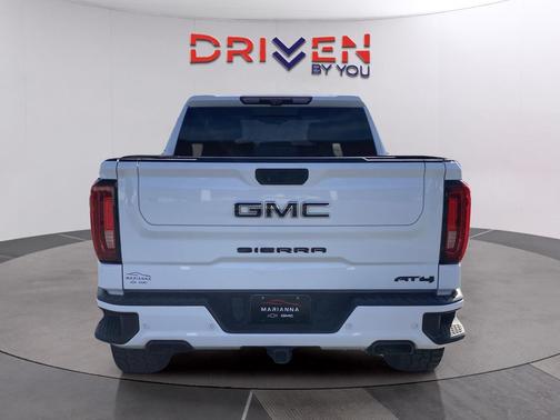 2022 GMC Sierra 1500 AT4