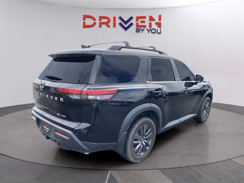 2022 Nissan Pathfinder SV 4WD