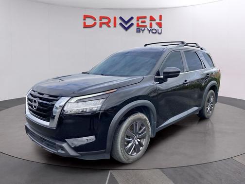 2022 Nissan Pathfinder SV 4WD
