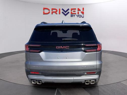 2026 GMC Acadia Elevation FWD