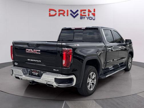 Onyx Black 2021 GMC Sierra 1500 SLT