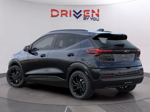 Mosaic Black Metallic 2027 Chevrolet Bolt RS