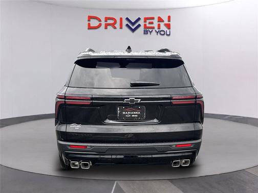 Mosaic Black Metallic 2026 Chevrolet Traverse LT