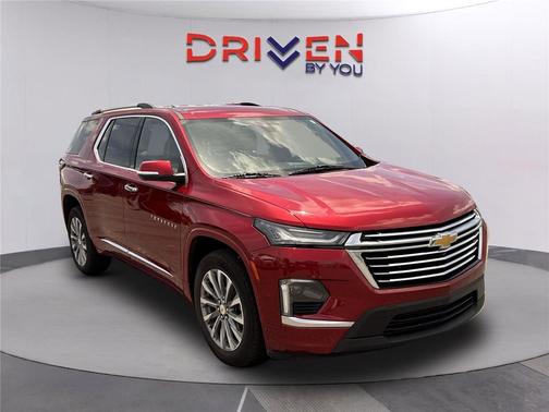 Radiant Red Tintcoat 2023 Chevrolet Traverse Premier