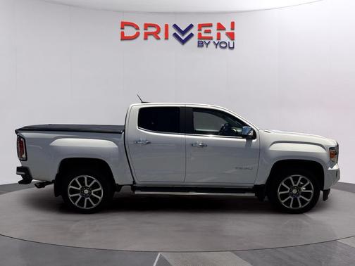 Summit White 2020 GMC Canyon Denali