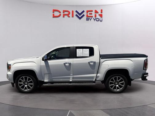 Summit White 2020 GMC Canyon Denali