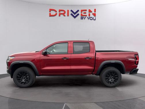 Radiant Red Tintcoat 2026 Chevrolet Colorado Trail Boss