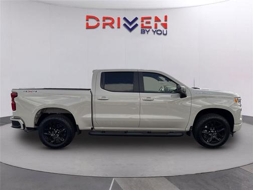 White Sands 2026 Chevrolet Silverado 1500 RST