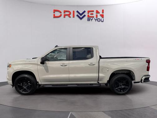 White Sands 2026 Chevrolet Silverado 1500 RST