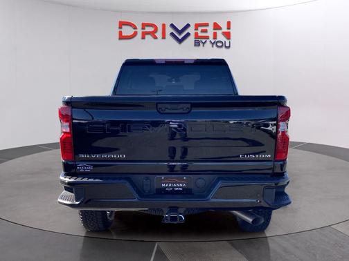 2026 Chevrolet Silverado 2500 Custom