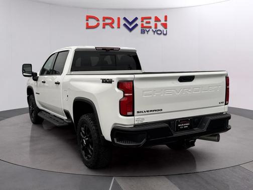 Summit White 2026 Chevrolet Silverado 2500 LTZ