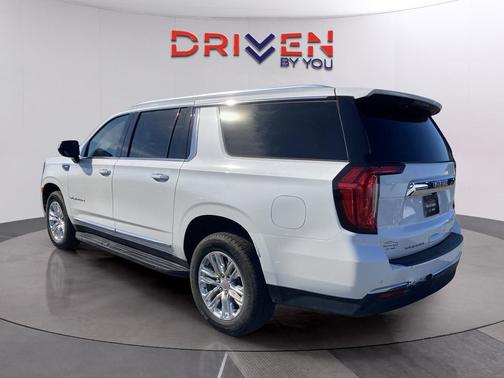 2023 GMC Yukon XL SLT