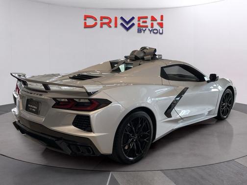 Blade Silver Metallic 2026 Chevrolet Corvette Stingray w/3LT