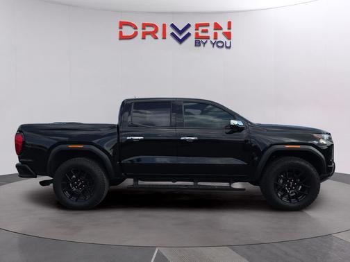 2024 GMC Canyon Denali