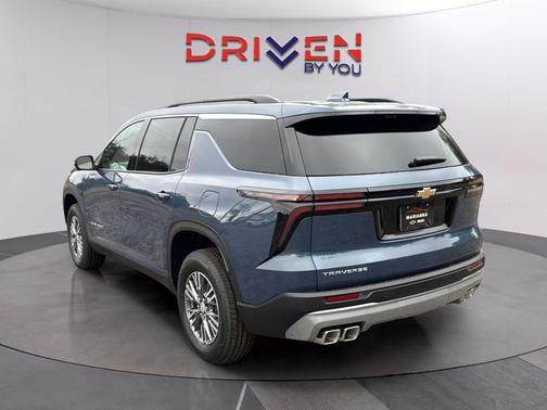 Lakeshore Blue Metallic 2026 Chevrolet Traverse LT
