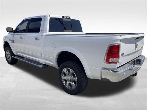 2018 RAM 2500 Laramie Crew Cab 4x4 6'4' Box