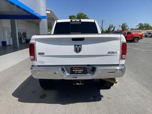 2018 RAM 2500 Laramie Crew Cab 4x4 6'4' Box