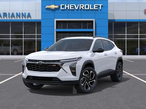 Summit White 2026 Chevrolet Trax FWD 2RS