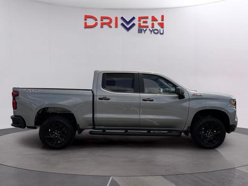 Sterling Gray Metallic 2026 Chevrolet Silverado 1500 Custom Trail Boss