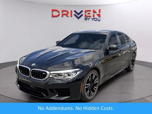 Black Sapphire Metallic 2019 BMW M5 Base