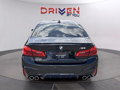 Black Sapphire Metallic 2019 BMW M5 Base
