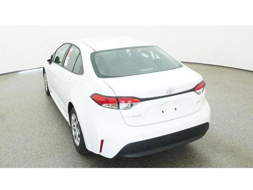 0040 2026 Toyota Corolla LE