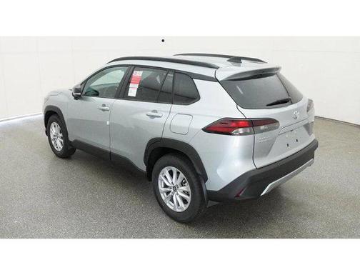 0d10 2026 Toyota Corolla Cross LE