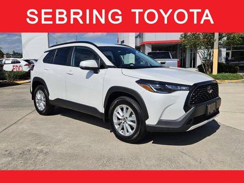 2024 Toyota Corolla Cross LE