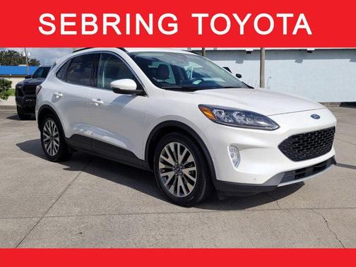 2020 Ford Escape Titanium