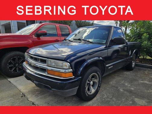 1999 Chevrolet S-10 Base