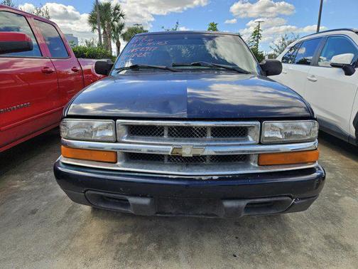 1999 Chevrolet S-10 Base