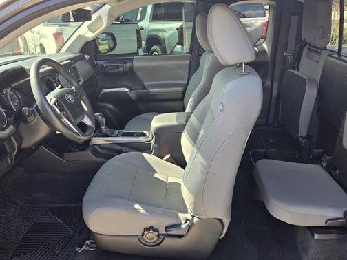 2016 Toyota Tacoma SR5