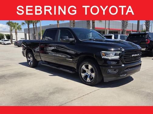 Diamond Black Crystal Pearlcoat 2023 RAM 1500 Laramie