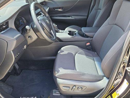 2024 Toyota Venza LE