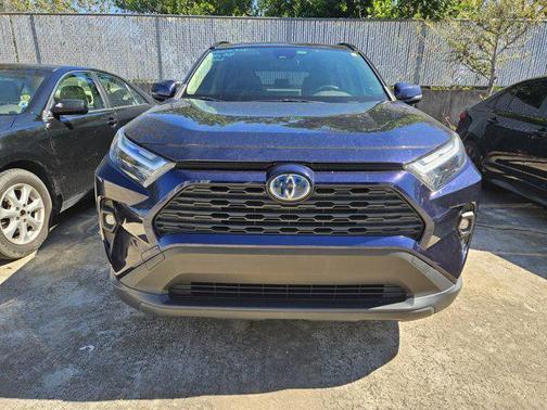 2022 Toyota RAV4 Hybrid XLE Premium