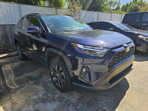 2022 Toyota RAV4 Hybrid XLE Premium