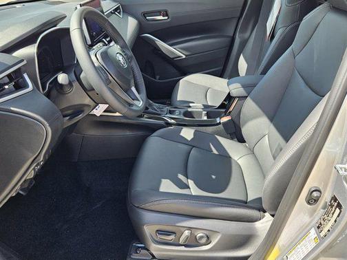 2025 Toyota Corolla Cross XLE