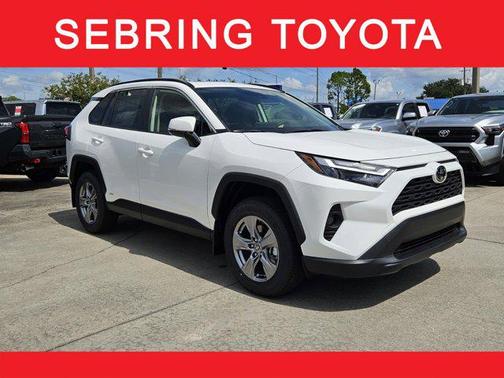 2025 Toyota RAV4 Hybrid XLE