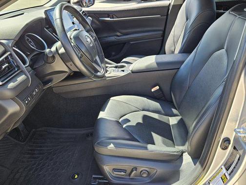 2023 Toyota Camry XLE