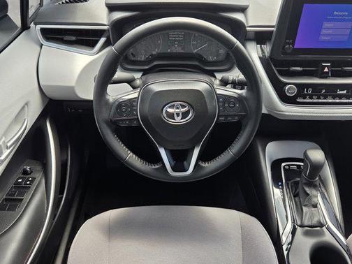 Ice Cap 2024 Toyota Corolla SE