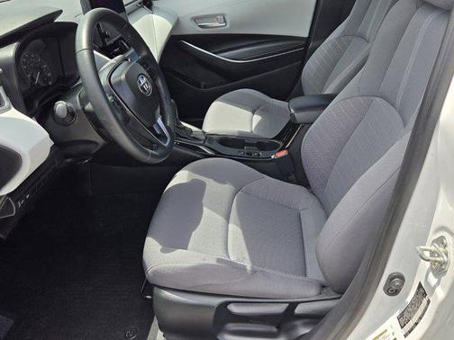 Ice Cap 2024 Toyota Corolla SE