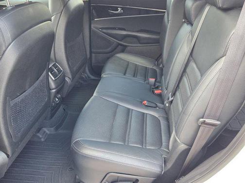 Snow White Pearl 2016 Kia Sorento EX