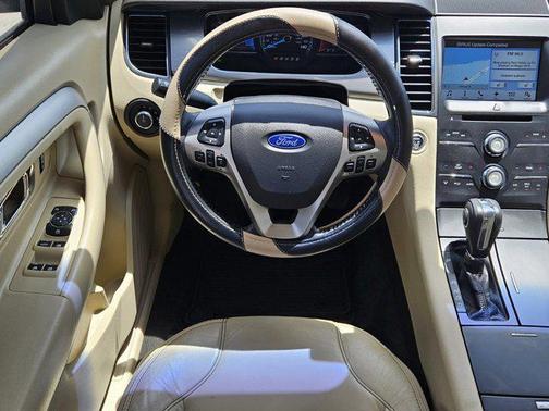 2017 Ford Taurus SEL