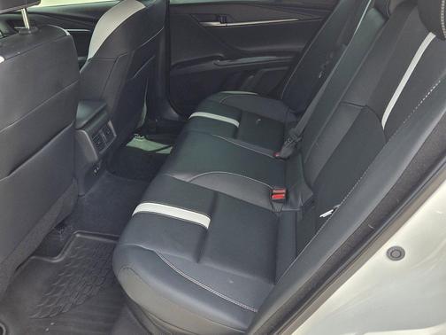 Ice 2025 Toyota Camry SE