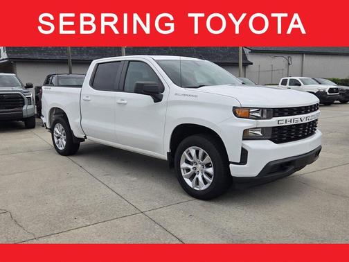 Summit White 2021 Chevrolet Silverado 1500 Custom