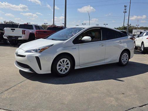 2019 Toyota Prius LE